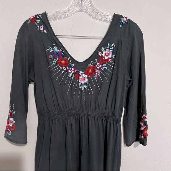 Johnny Was JW LA Gray Floral Embroidered Boho Peasant Dress - Picture 11 of 11